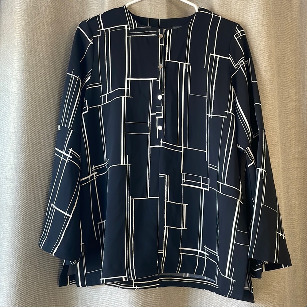 Alfani Black and White Tunic Blouse